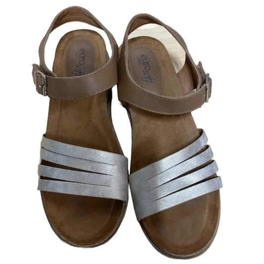 Sandals Flats By Sofft In Brown, Size: 10