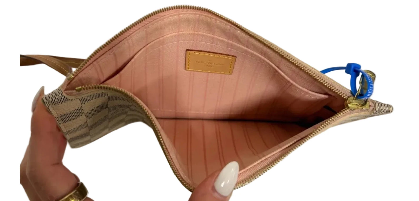 Wristlet Luxury Designer By Louis Vuitton, Size: Large