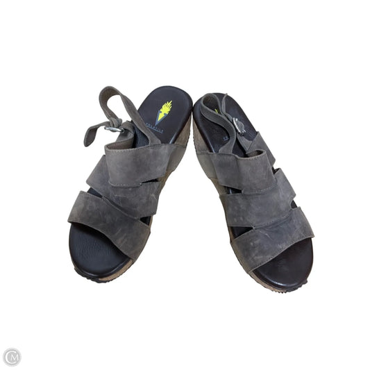 Sandals Heels Platform By Volatile In Brown, Size: 8