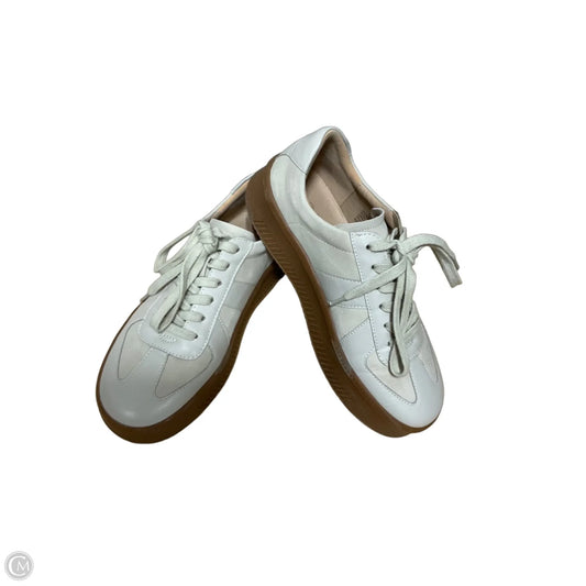 Shoes Sneakers By Coconuts In Cream, Size: 7.5