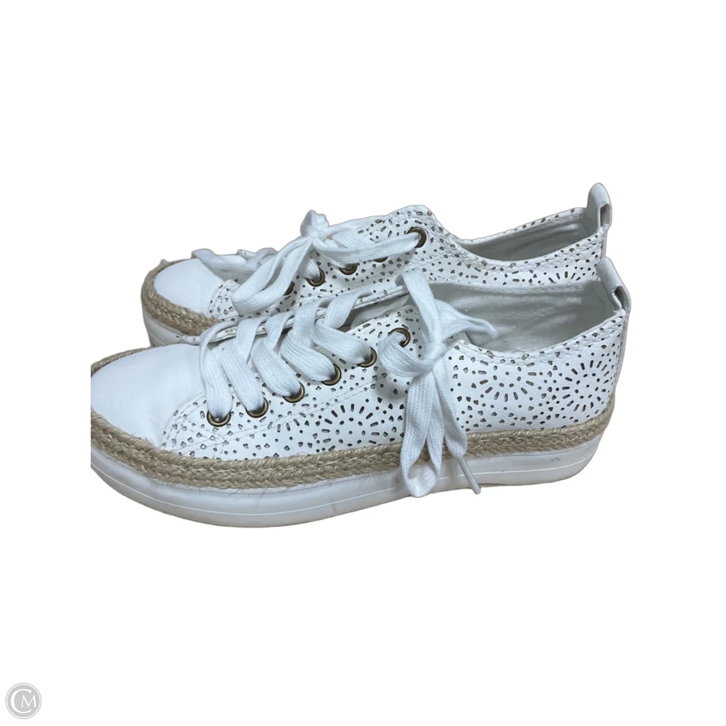 Shoes Sneakers By Maurices In Cream, Size: 6