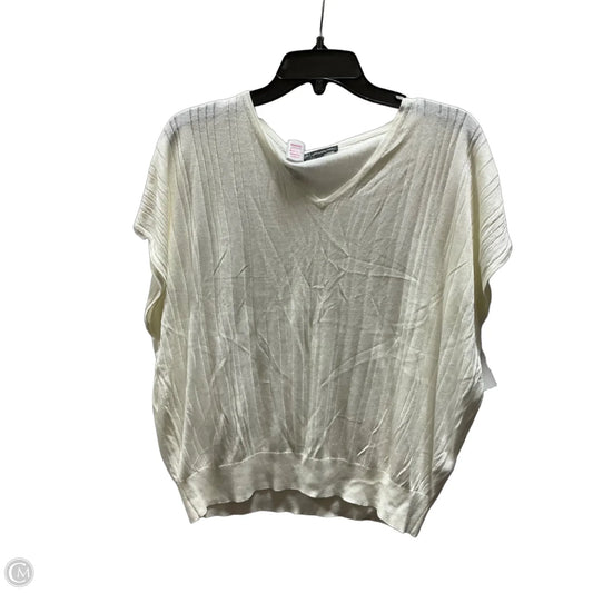 Top Short Sleeve By Adrianna Papell In Cream, Size: M