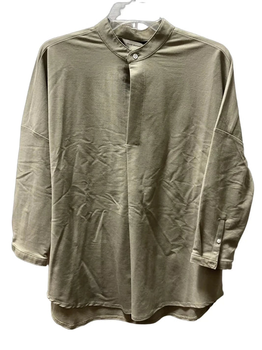 Top Long Sleeve By Club Monaco In Green, Size: M