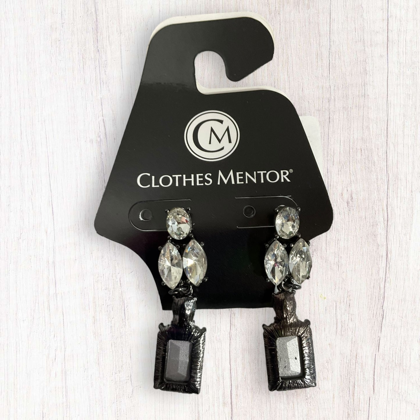 Earrings Dangle/drop By Clothes Mentor