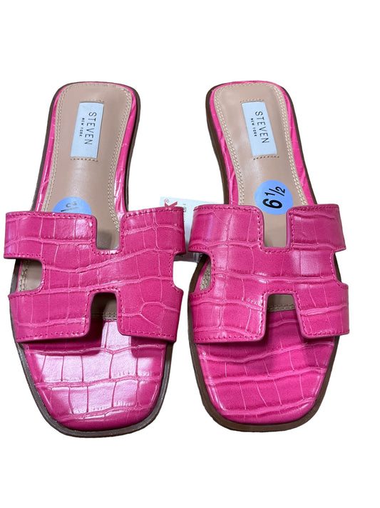 Sandals Flats By Clothes Mentor In Pink, Size: 6.5