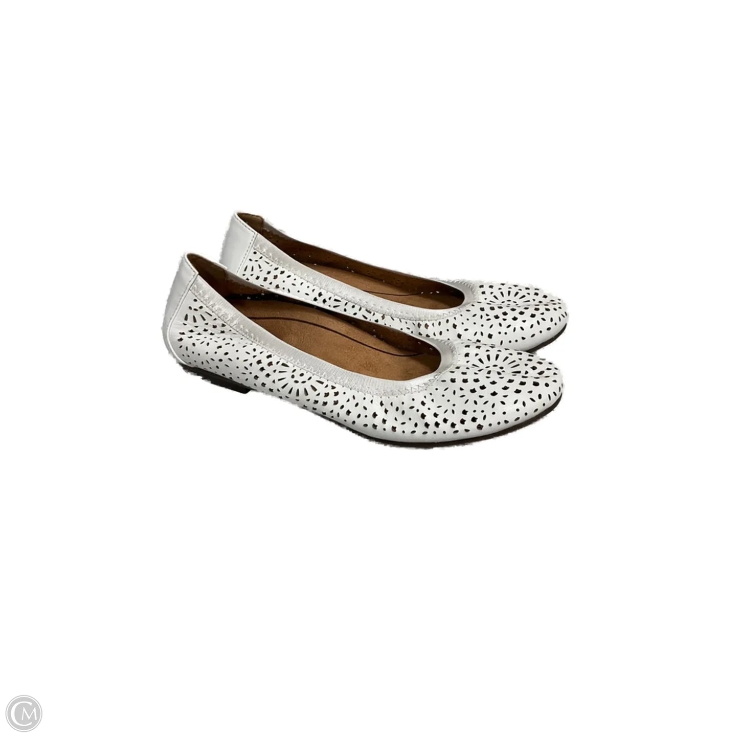 Shoes Flats By Vionic In White, Size: 6.5
