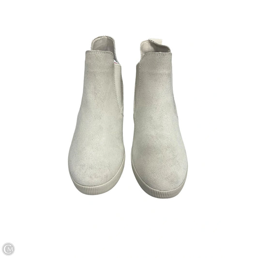 Boots Ankle Flats By Sorel In Cream, Size: 9