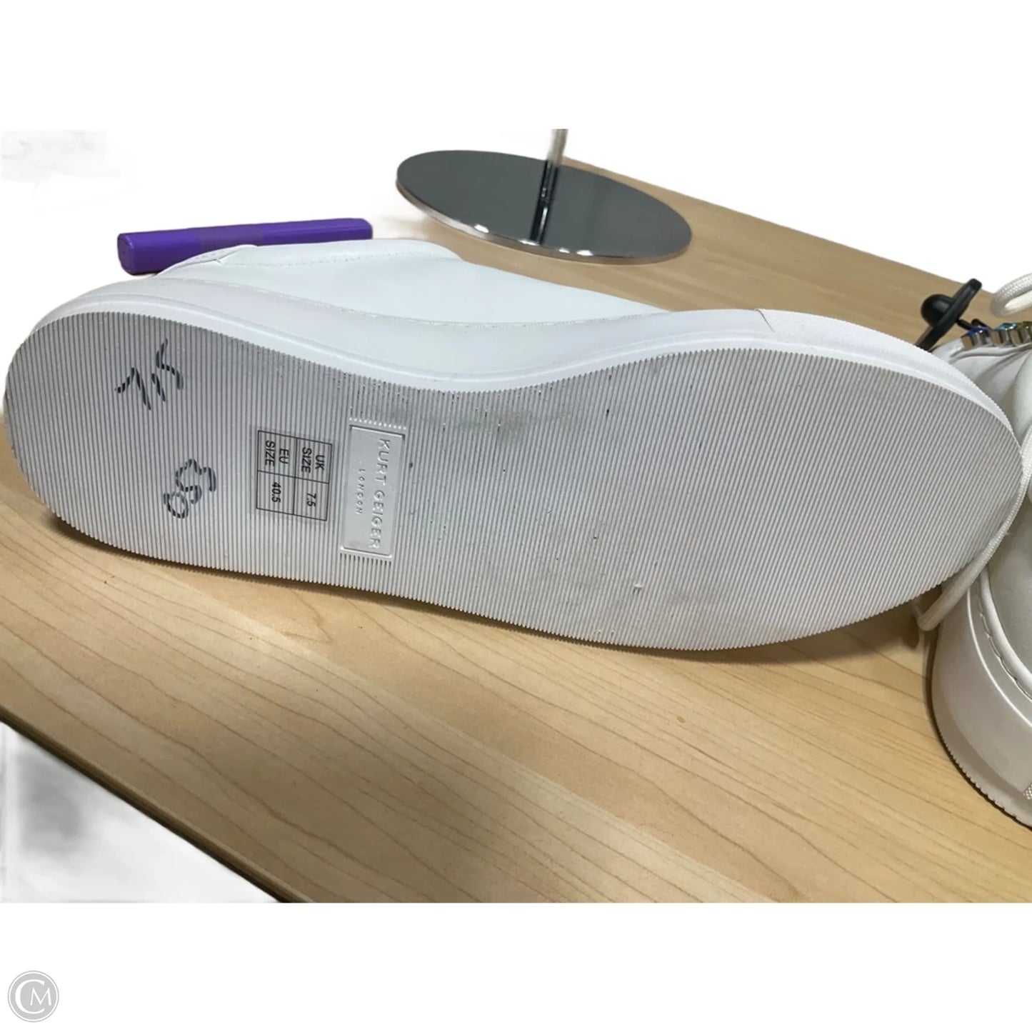 Shoes Designer By Kurt Geiger In White, Size: 9