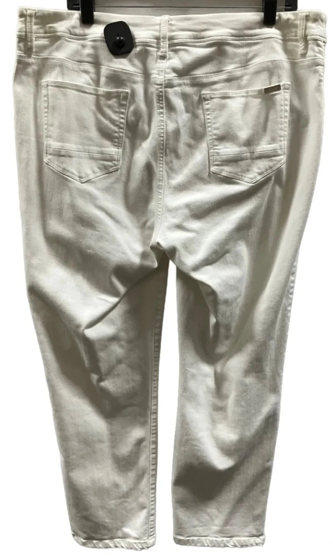 Jeans Cropped By Chicos In White, Size: L