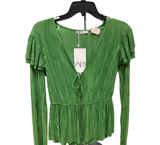 Top Long Sleeve By Zara In Green, Size: S