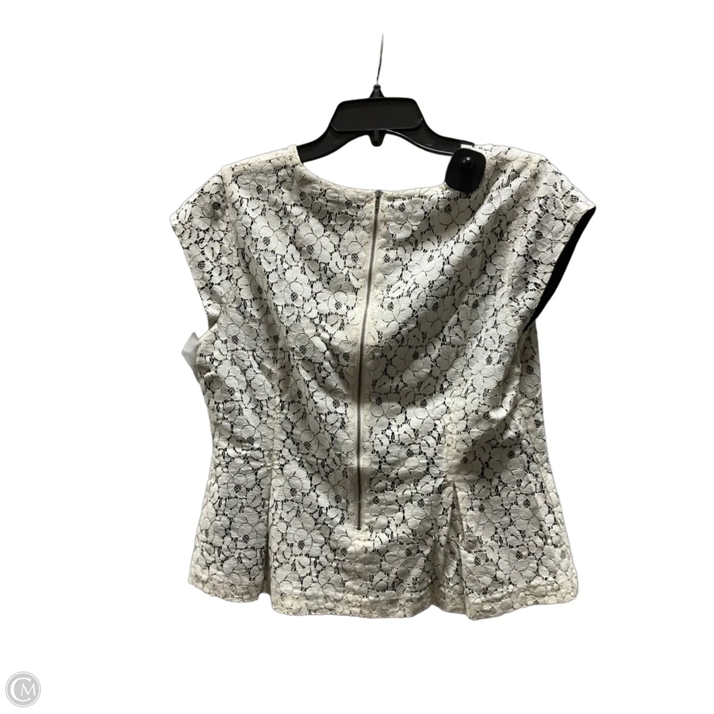 Top Short Sleeve By Halogen In Cream, Size: L