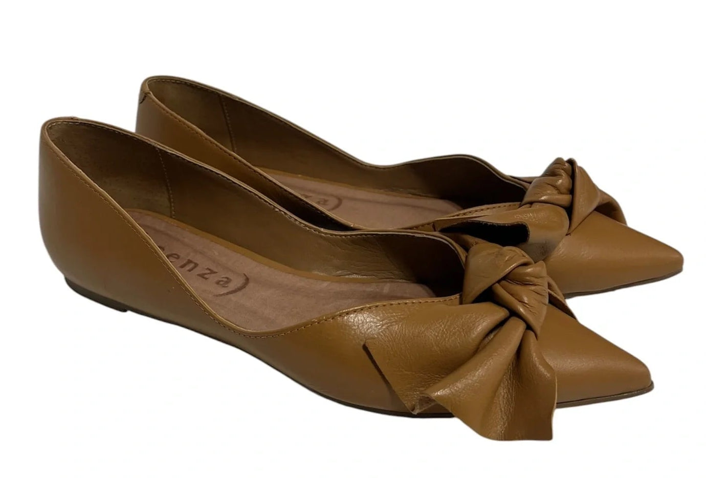 Shoes Flats By Cmb In Tan, Size: 6