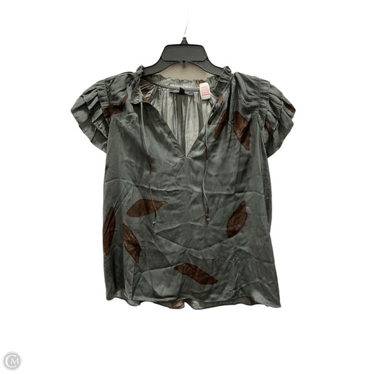 Top Short Sleeve By Grade & Gather In Grey, Size: S