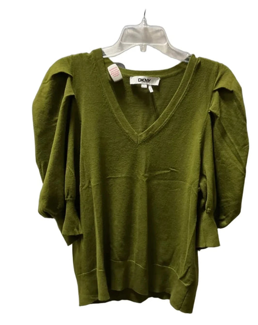 Top Short Sleeve By Dkny In Green, Size: L