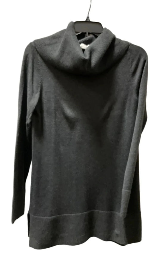 Top Long Sleeve By Loft In Grey, Size: M