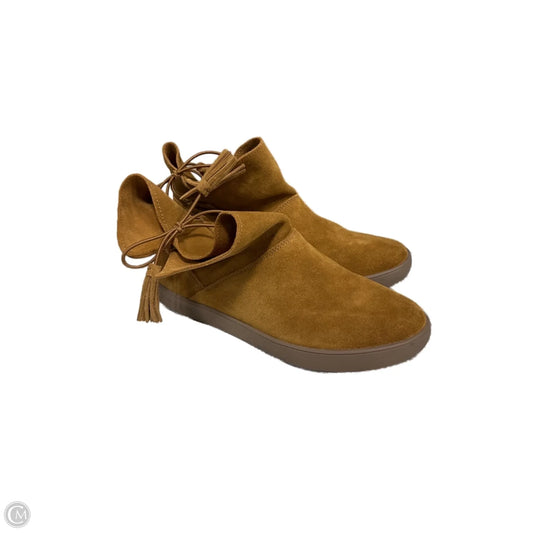 Boots Ankle Flats By Koolaburra By Ugg In Bronze, Size: 8