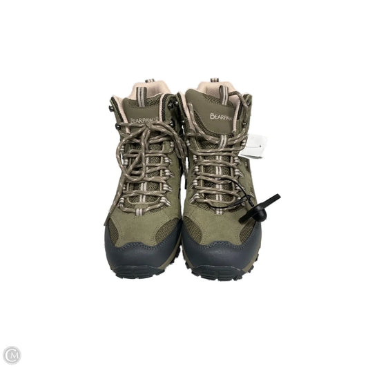Boots Hiking By Bearpaw In Green, Size: 9