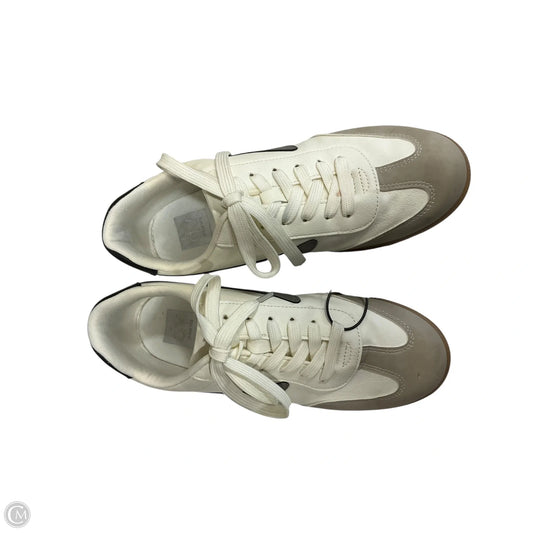 Shoes Sneakers By Dolce Vita In Grey & White, Size: 9