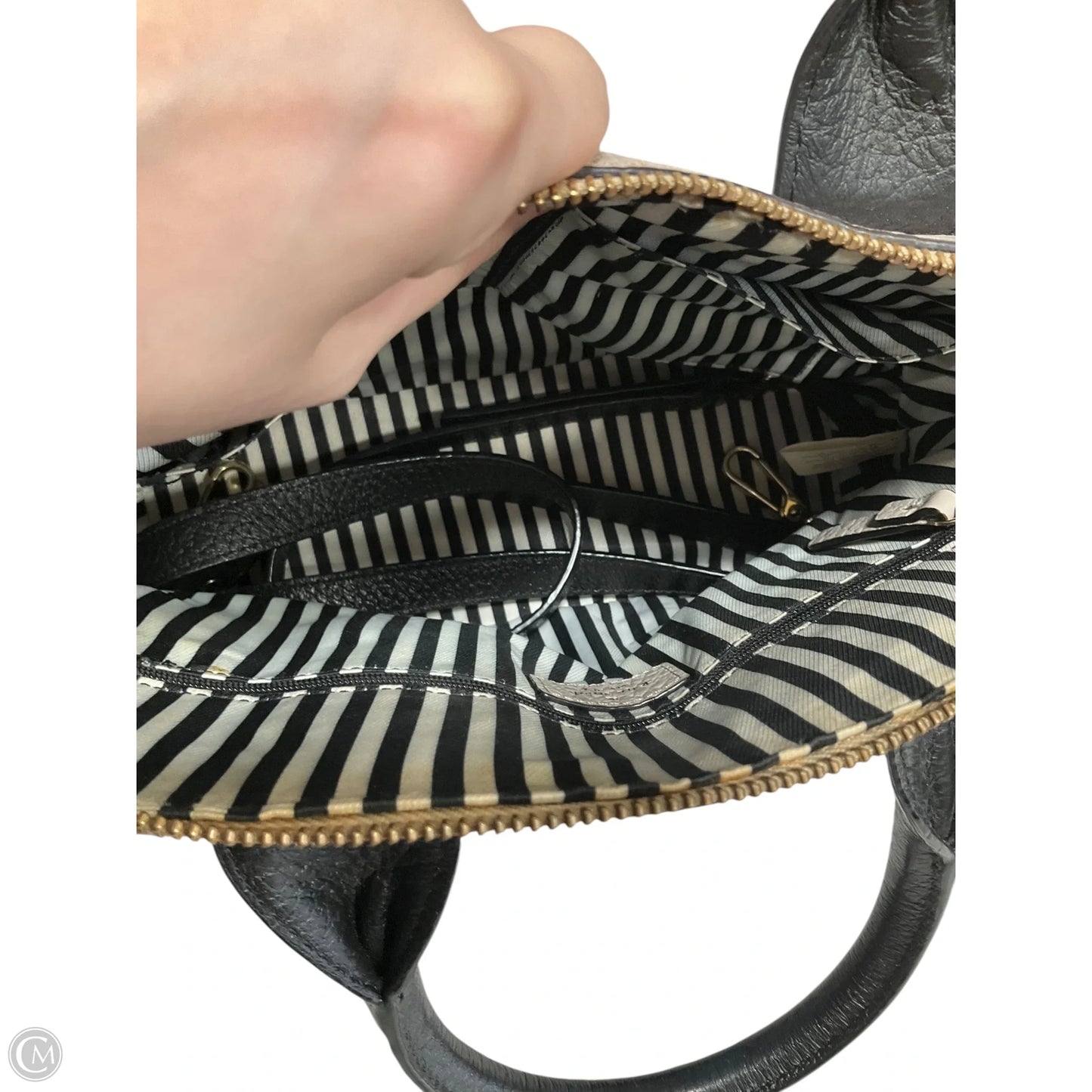 Crossbody Designer By Kate Spade, Size: Medium