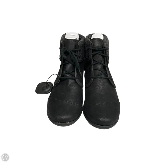 Boots Ankle Flats By Clarks In Black, Size: 9