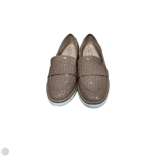 Shoes Flats By Alex Marie In Tan, Size: 6.5