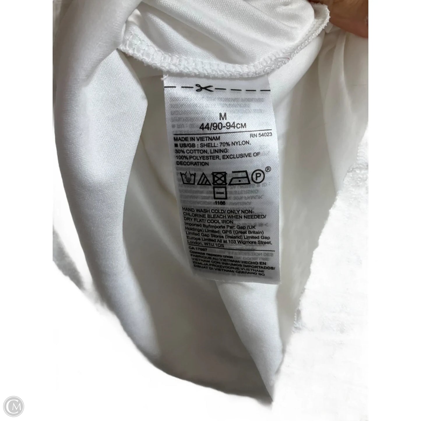 Top Long Sleeve By Banana Republic In White, Size: M
