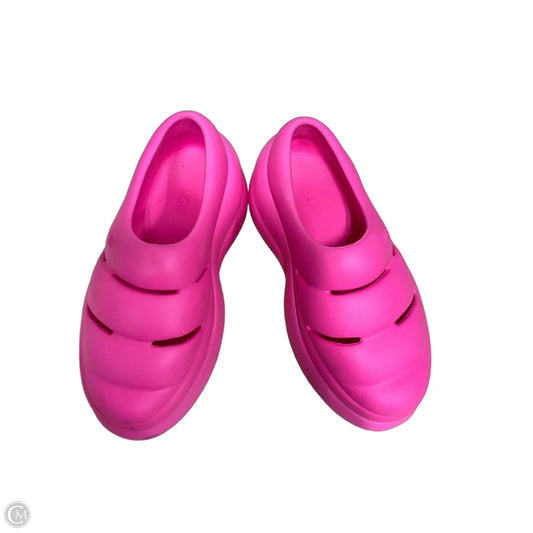 Shoes Designer By Ugg In Pink, Size: 7
