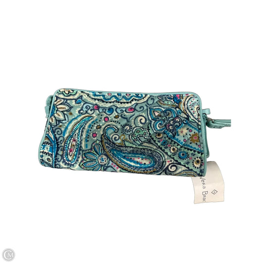 Wristlet By Vera Bradley, Size: Medium