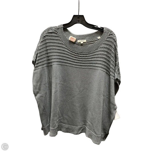 Top Short Sleeve By Max Studio In Grey, Size: L