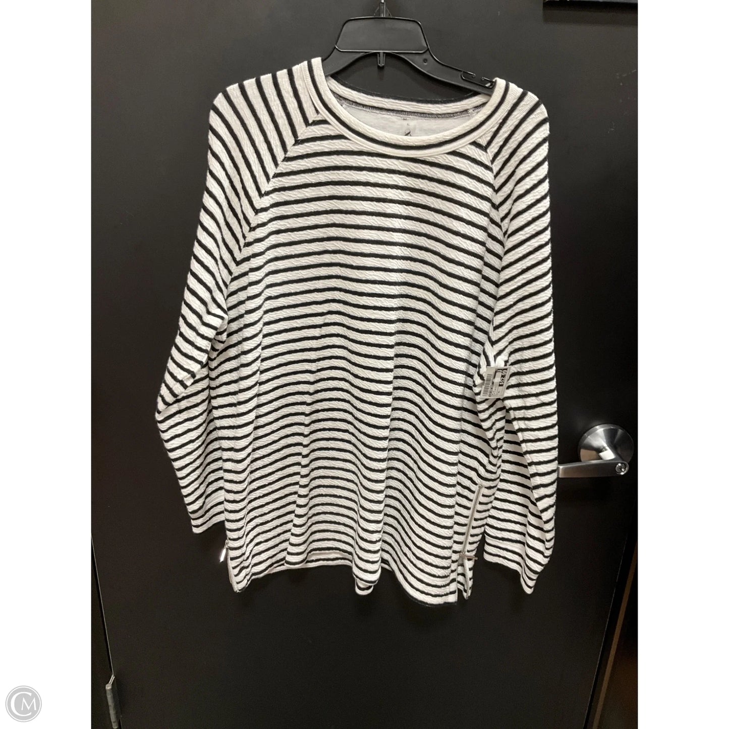 Top Long Sleeve By Lou And Grey In Blue & White, Size: Xl