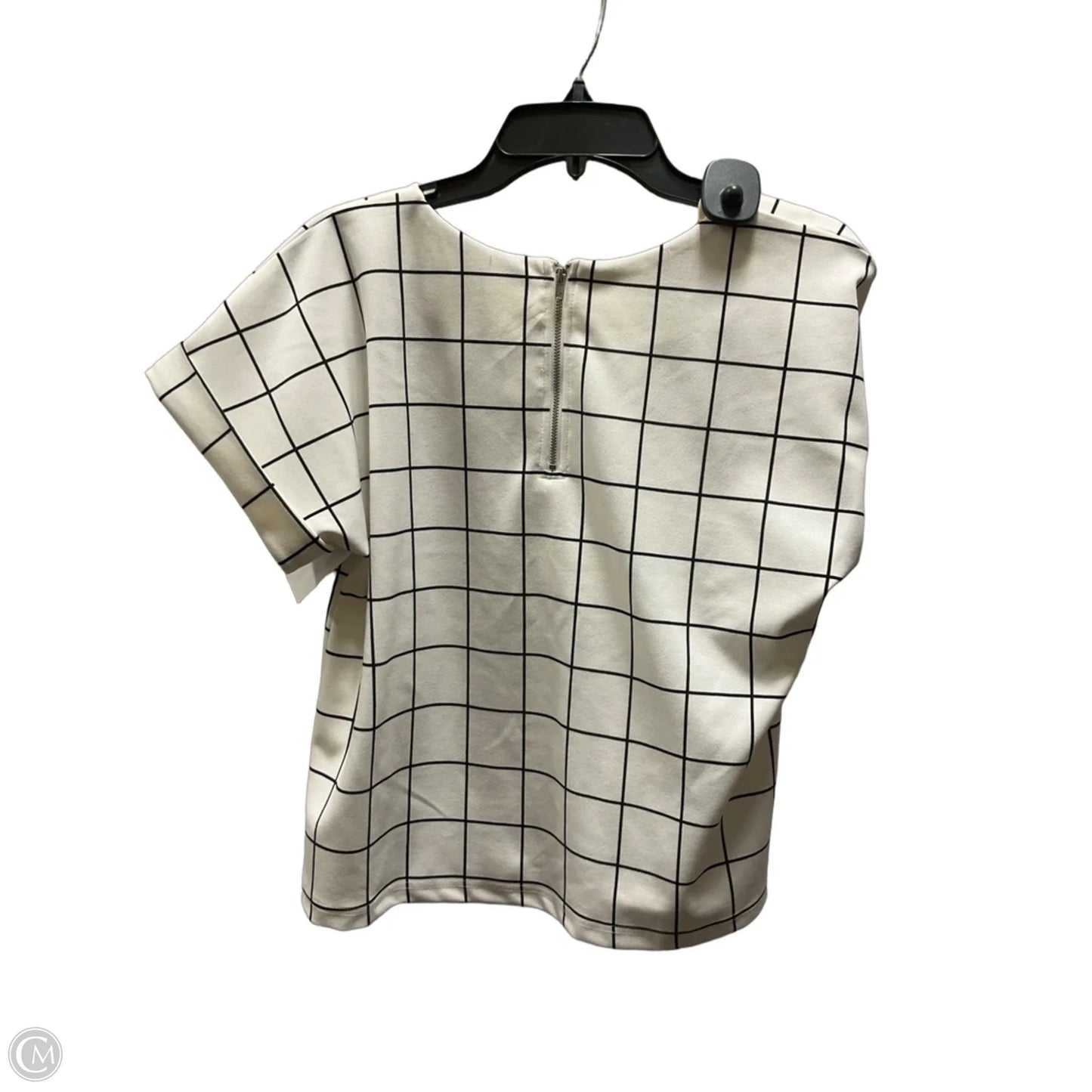 Top Short Sleeve By Melloday In White, Size: S
