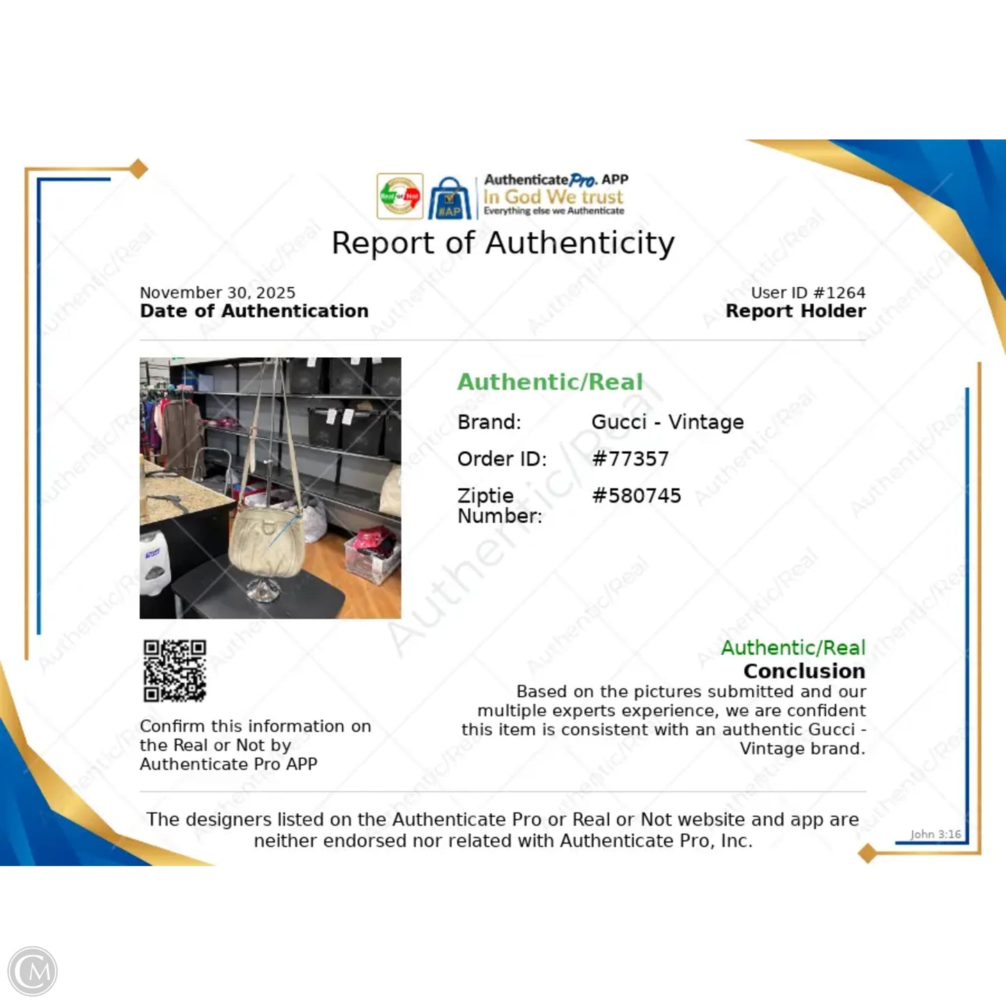 Crossbody Luxury Designer By Gucci, Size: Small