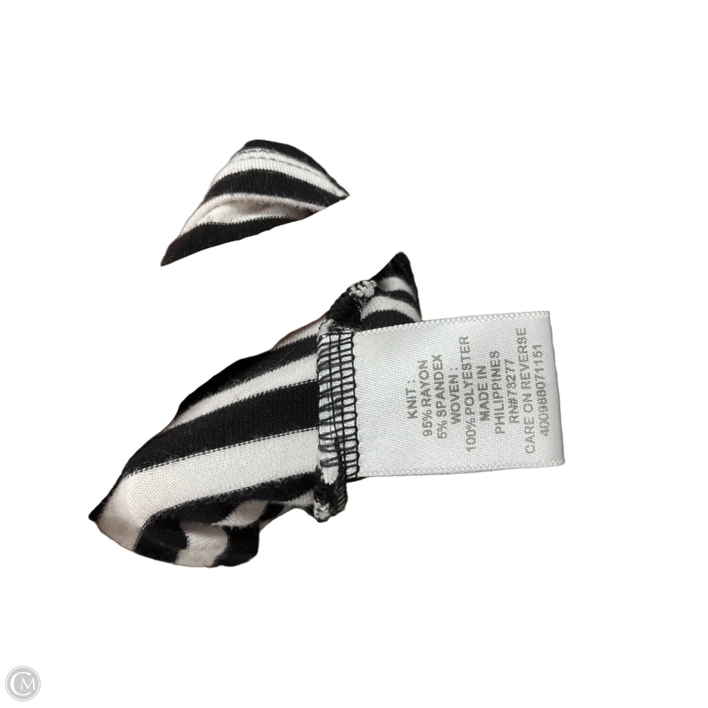 Top Sleeveless By Elle In Striped Pattern, Size: M