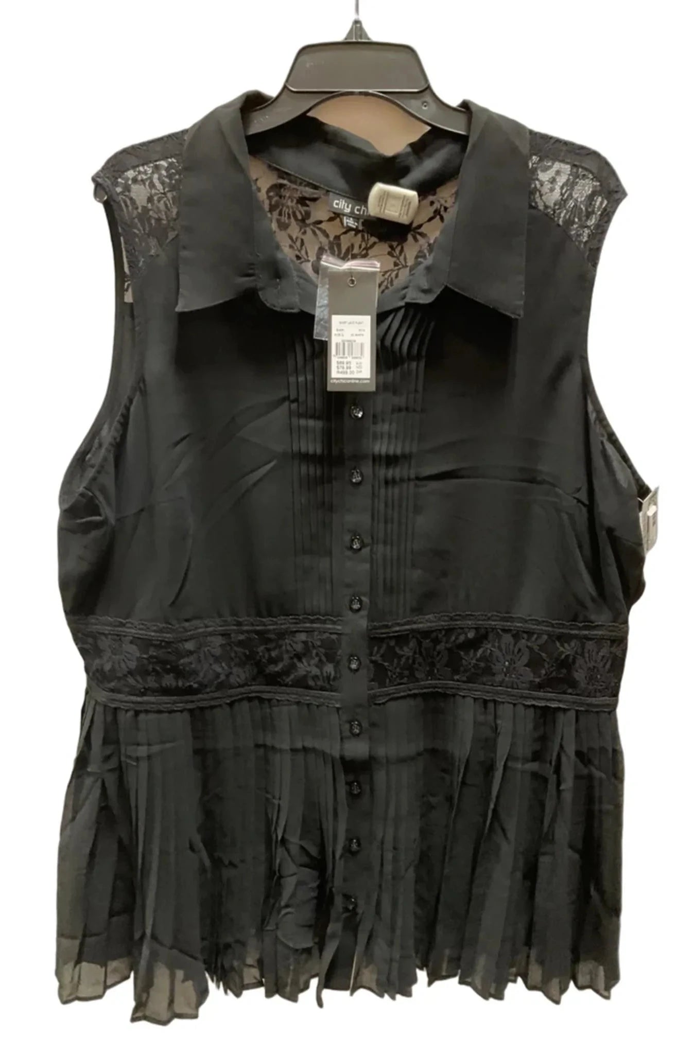 Top Sleeveless By City Chic In Black, Size: L