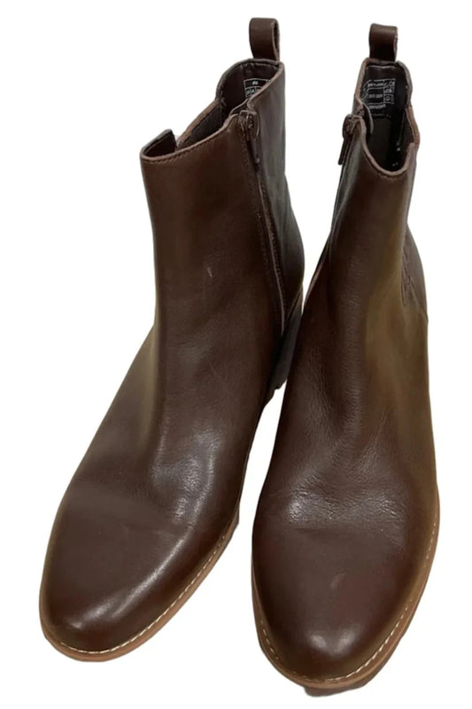 Boots Ankle Flats By Vionic In Brown, Size: 11