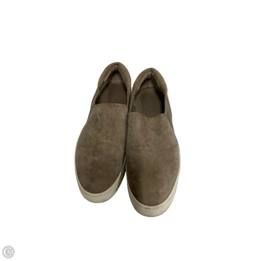 Shoes Flats By Vince In Grey & White, Size: 9