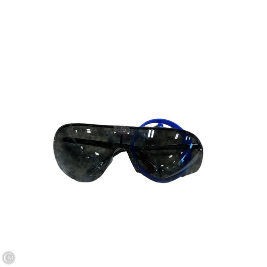 Sunglass Case Luxury Designer By Gucci, Size: Large