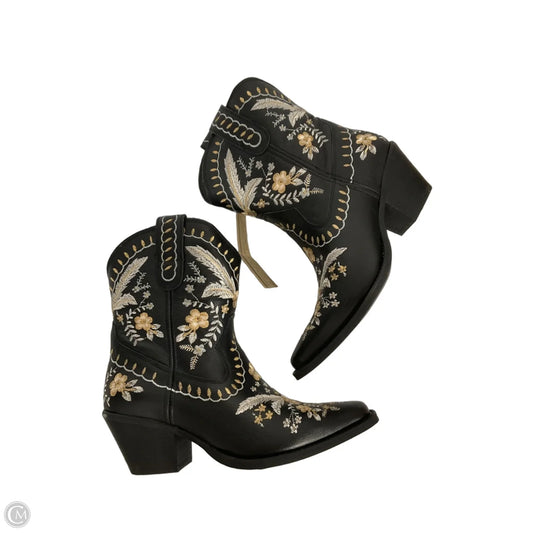 Boots Ankle Flats By Dingo In Multi-colored, Size: 9