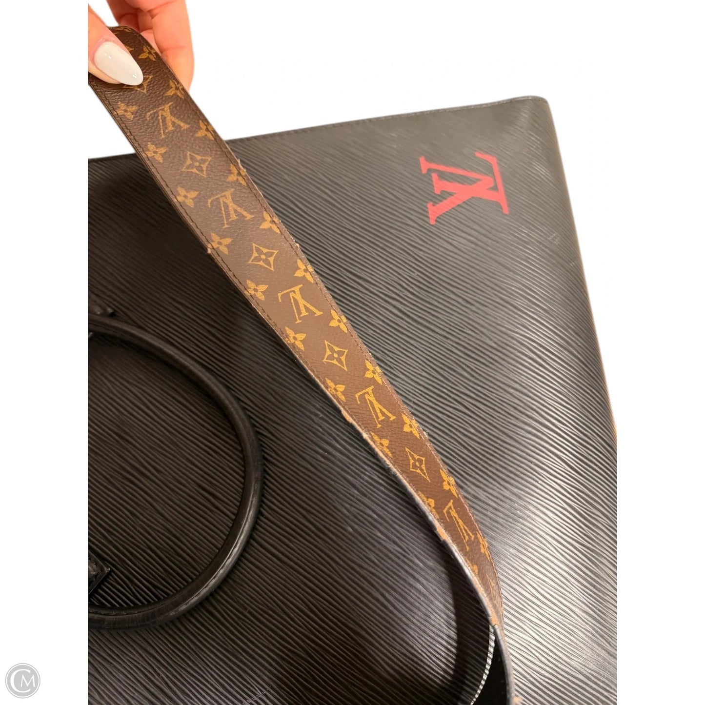 Handbag Luxury Designer By Louis Vuitton, Size: Large