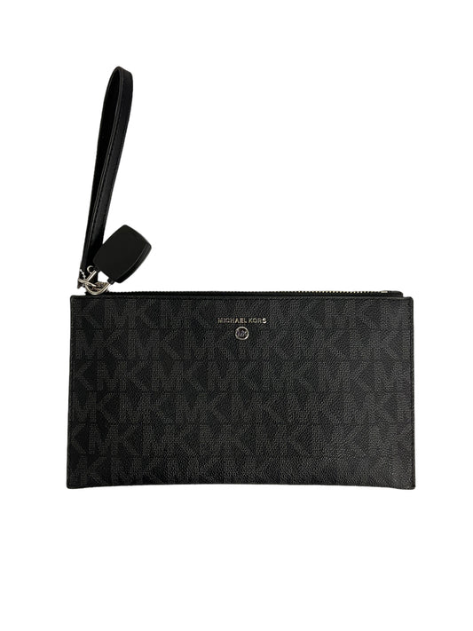 Carolina Herrera wallet on chain crossbody bag Price : BD 143 Size